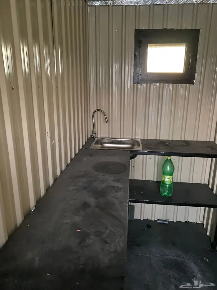 غرفة مع عرزالة 13