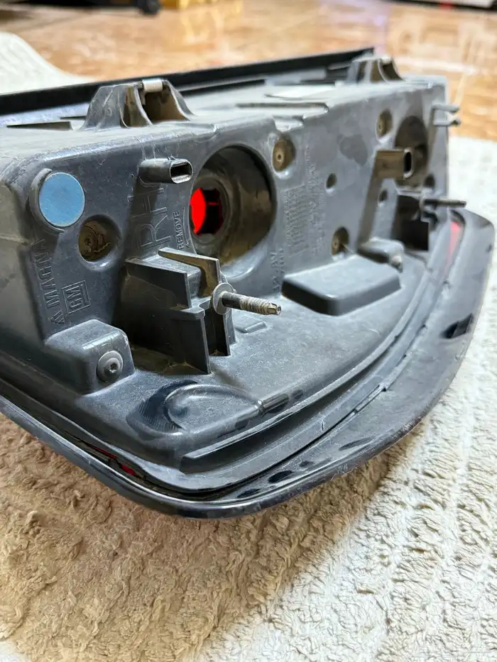 اسطب سييرا خلفي يمين 19-25 2