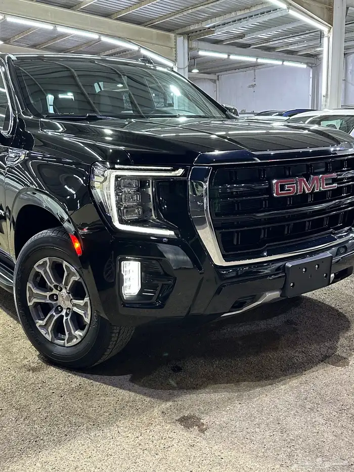 جي ام سي يوكن 2023 XL دبل وكالة بدي ومحركات شرط 6