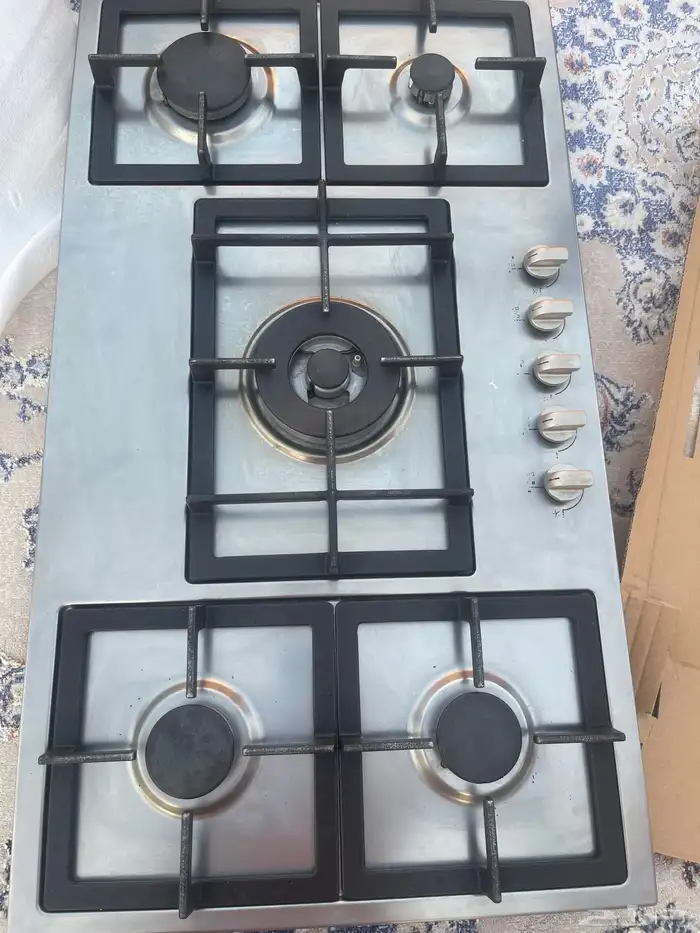 فرن سطح ايطالي 5 عيون استعمال نظيف 2