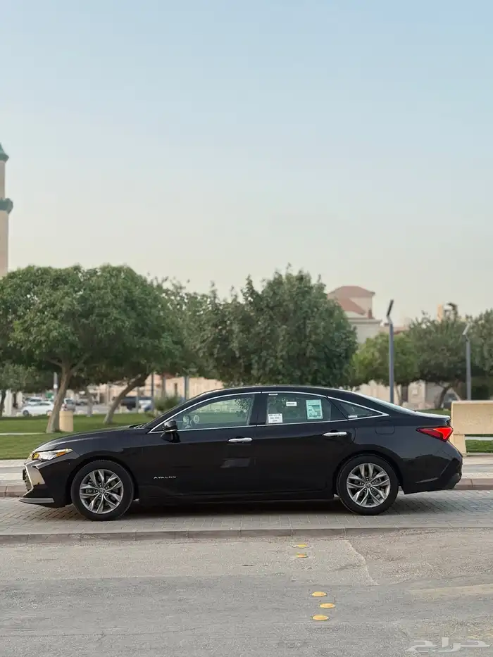 افالون 2022 XLE بأسمي وكاله 4