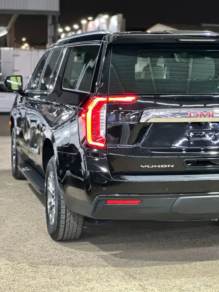 جي ام سي يوكن 2023 XL دبل وكالة بدي ومحركات شرط 10