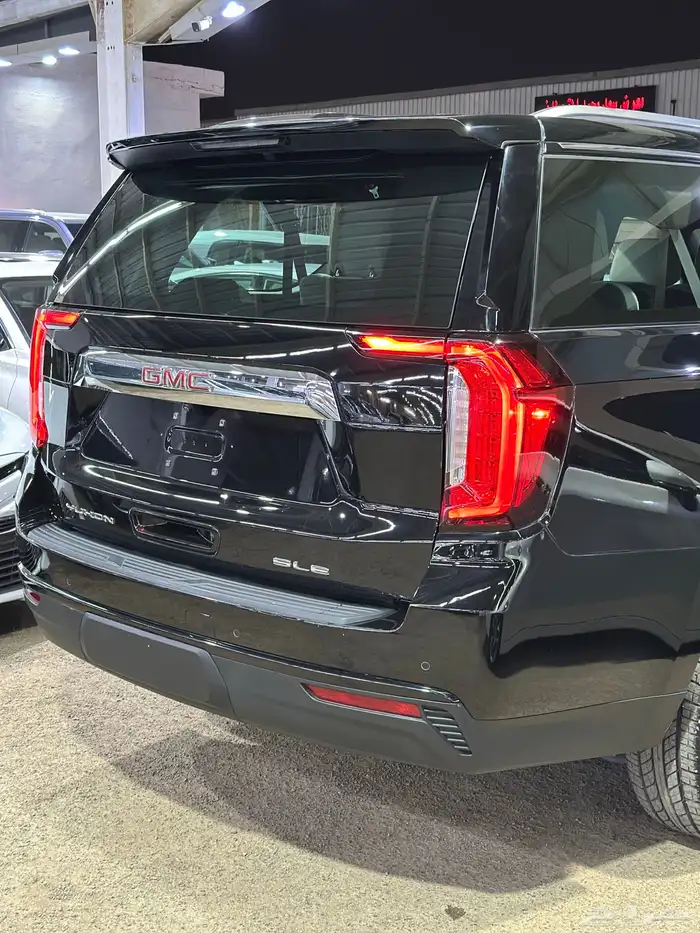 جي ام سي يوكن 2023 XL دبل وكالة بدي ومحركات شرط 17