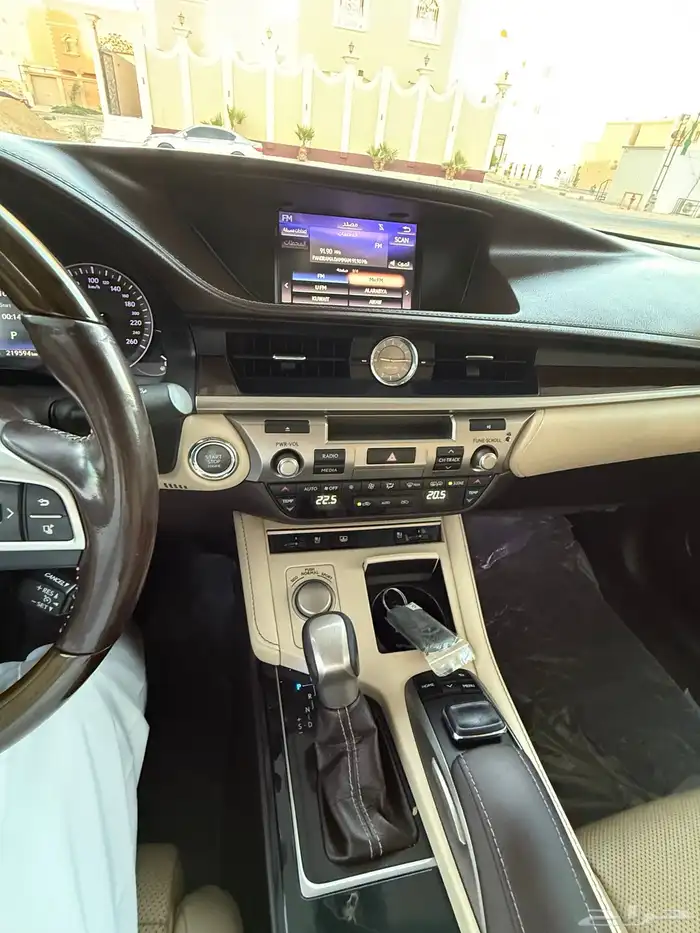 لكزس موديل 2017 49