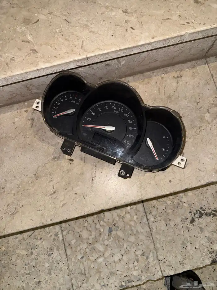 كيا ريو موديل2012 3