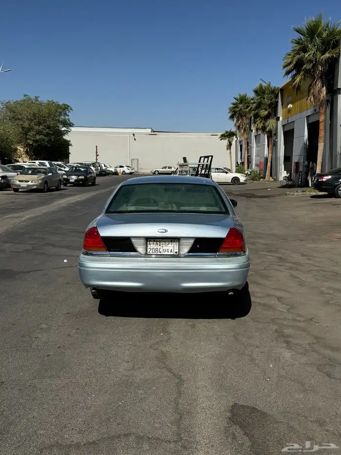 فورد فكتوريا 4