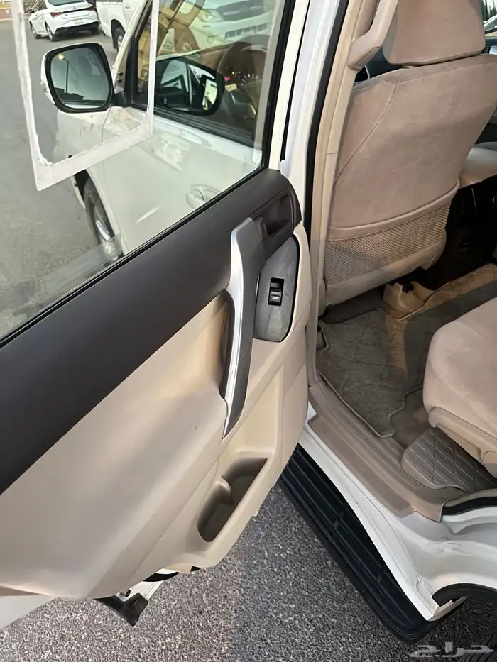 تويوتا برادو 2020 4 سلندر سعودي . 4