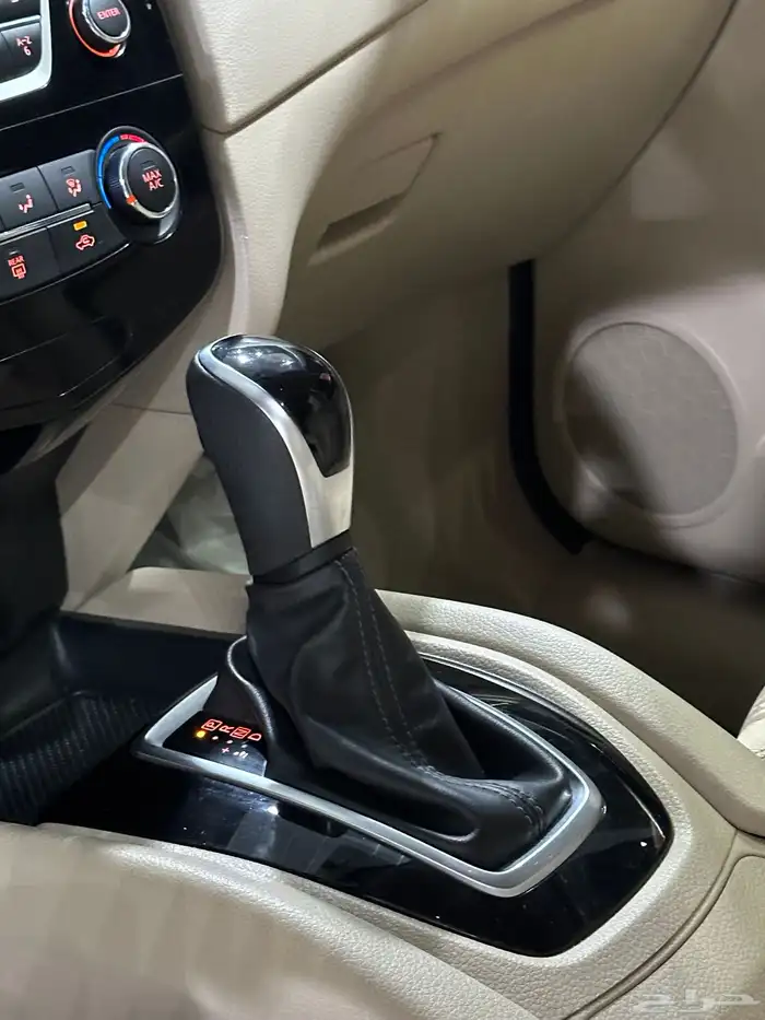 اكس تريل 2020 نص فل دبل 7 مقاعد معرض(عبيد الرشيدي) 19