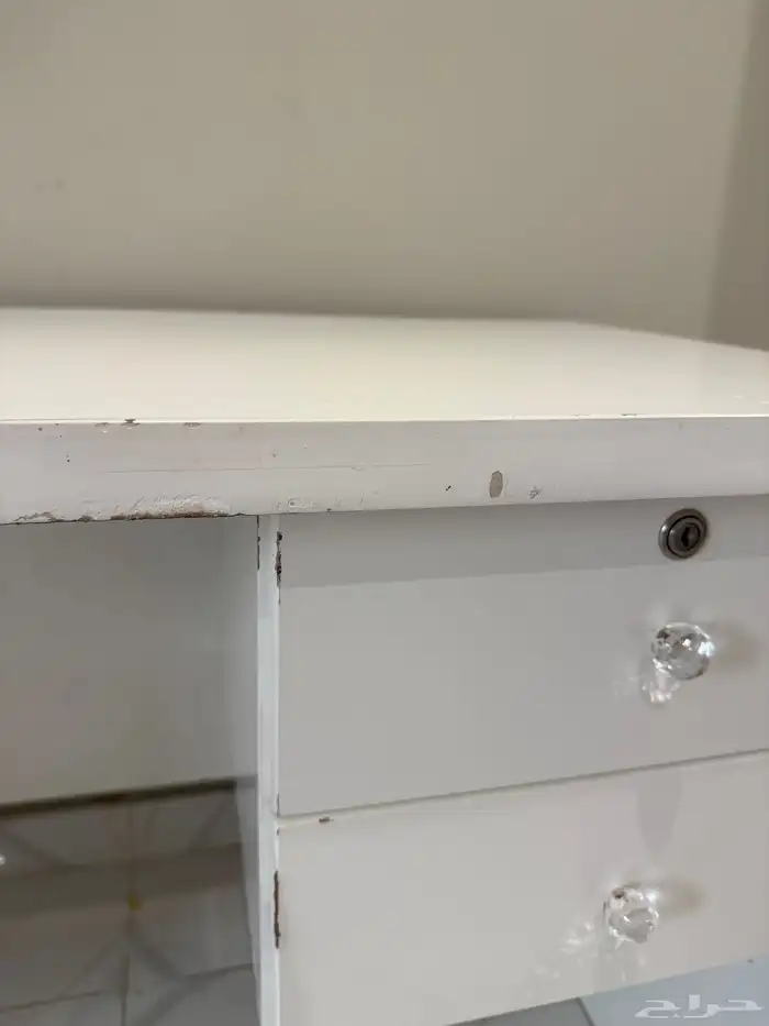 مكتب ابيض للبيع 0