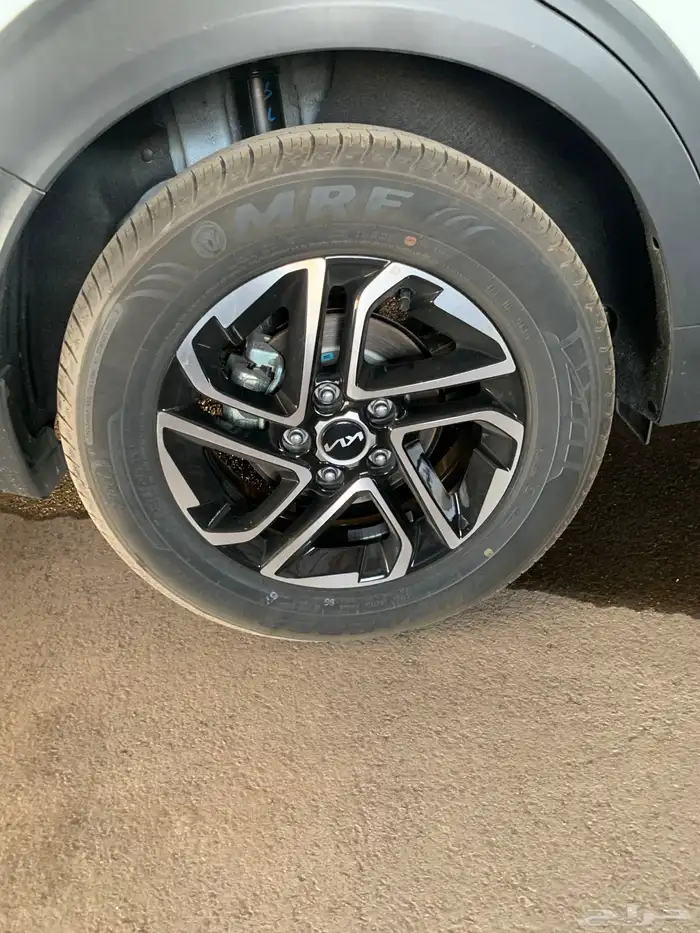 كيا كارينز مطور 7 مقاعد 2025 LX تشغيل بصمه 30