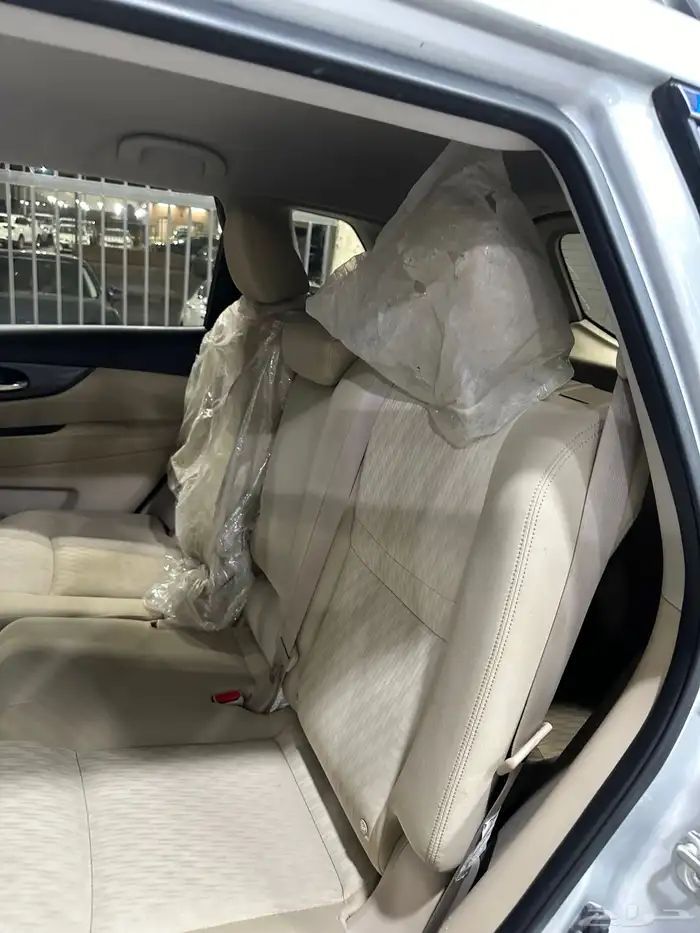 اكس تريل 2020 نص فل دبل 7 مقاعد معرض(عبيد الرشيدي) 24