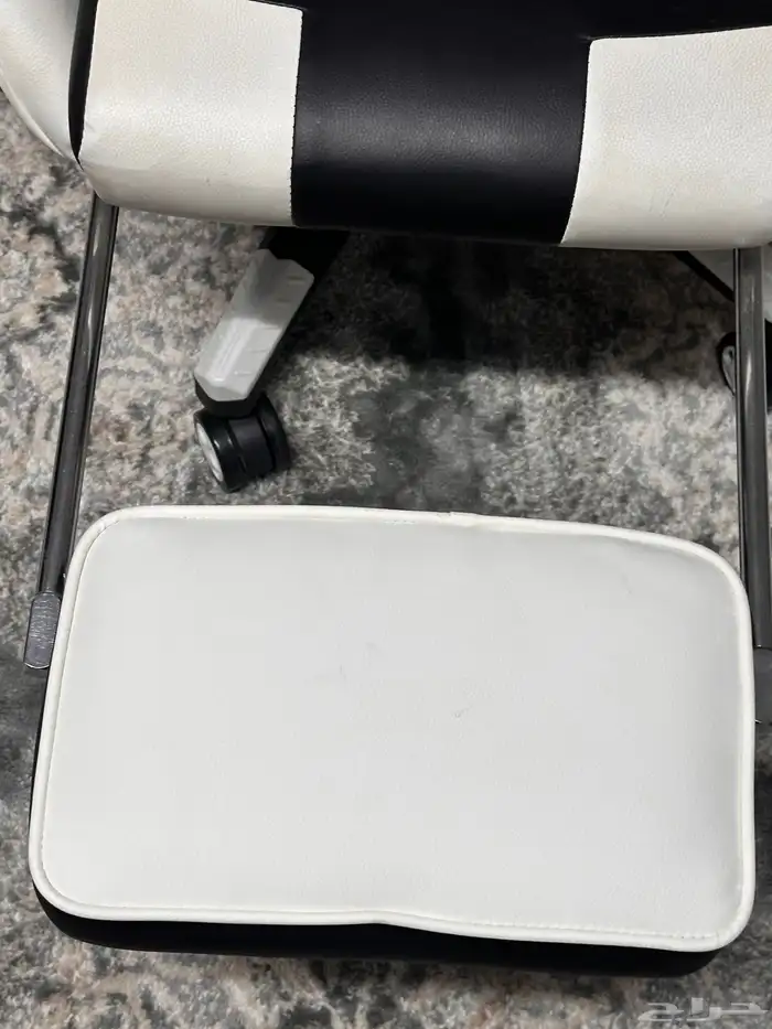 كرسي قيمنق 1