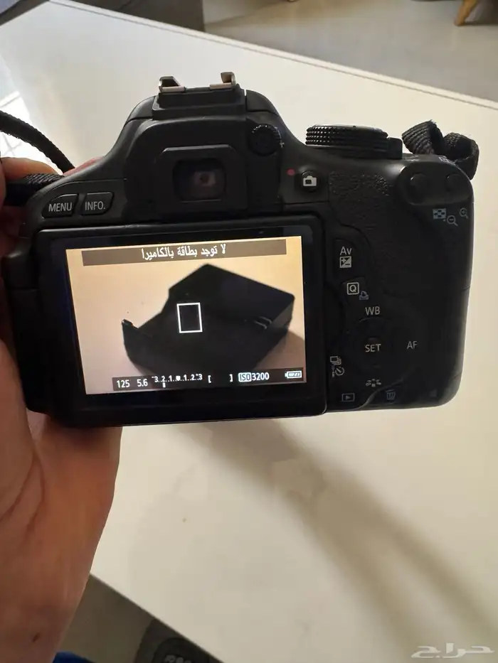 للبيع كاميرا كانون احترافية موديل 600D 7
