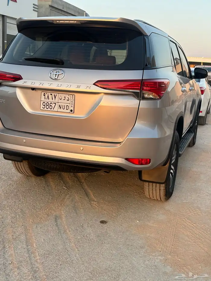 فورتشنر 2021 GX عداد 75 الف 3