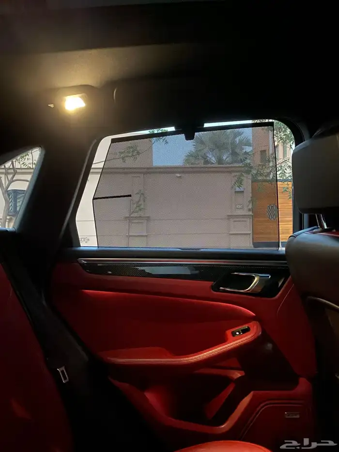 للبيع بورش مكان اس 18