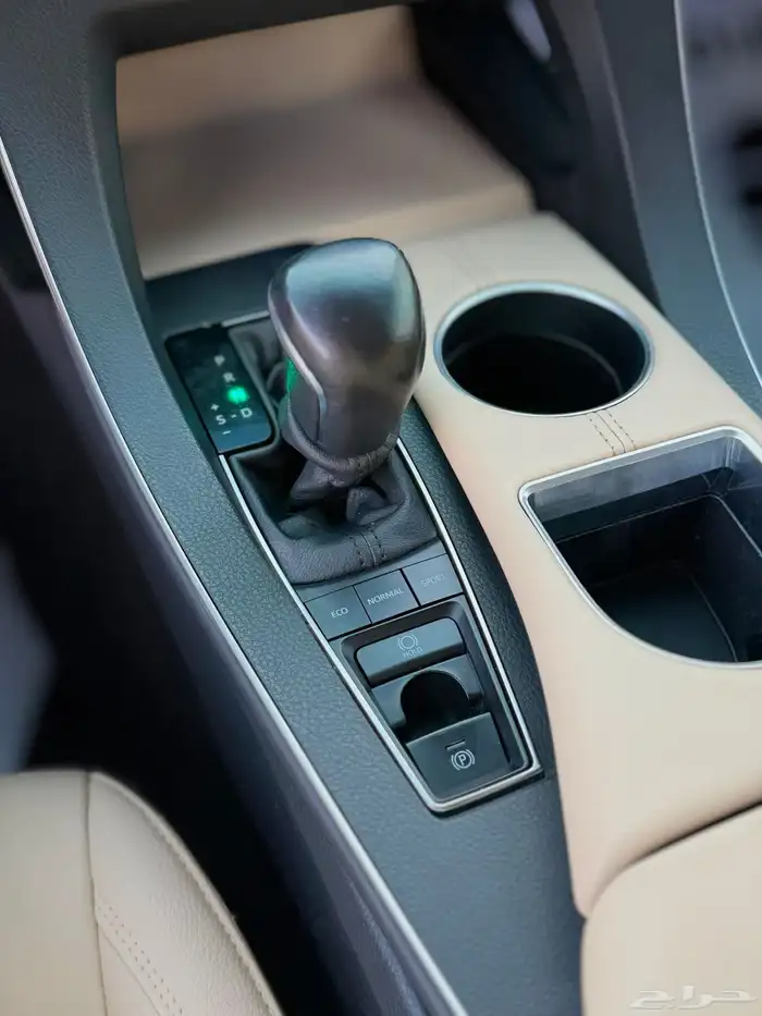 تويوتا افالون 2022 سعودي - تورنق عداد 86 الف كيلو فقط 19