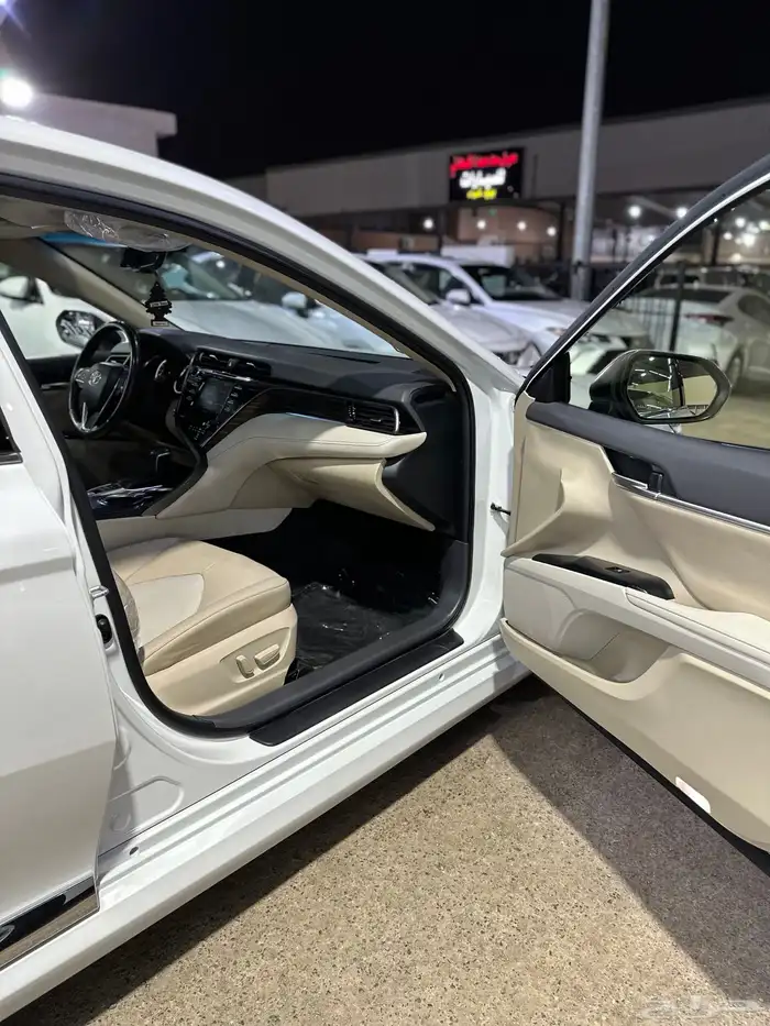 تويوتا كامري 2020 قراندي فل وكالة بدي ومحركات مشروط 32