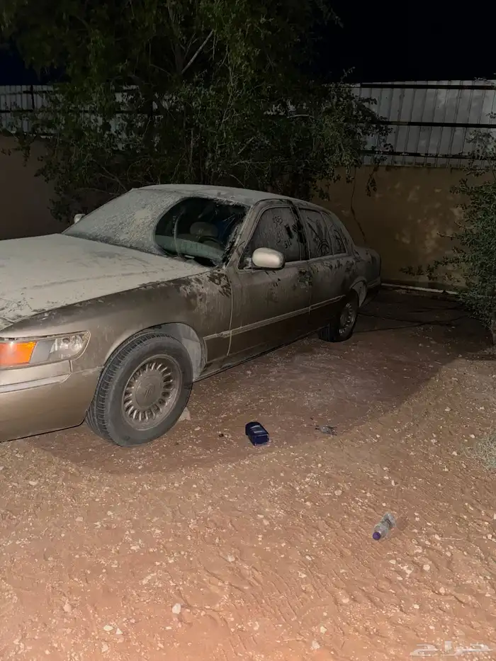 سيارة فورد 1999 يحمل لوحة 900 استمارة وفحص منتهيه 2