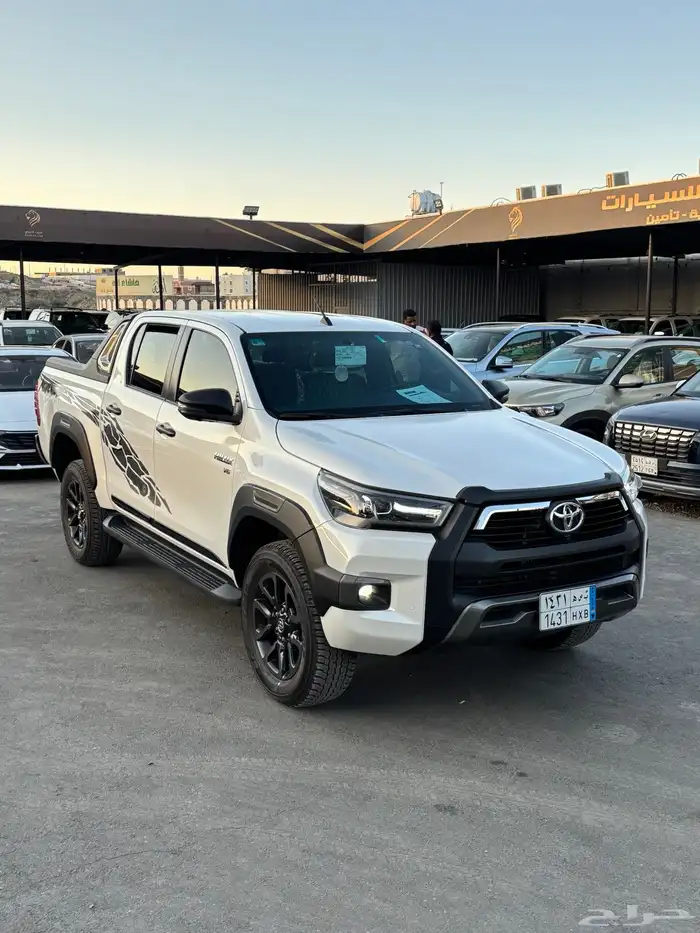 تويوتا هايلوكس 2023 6