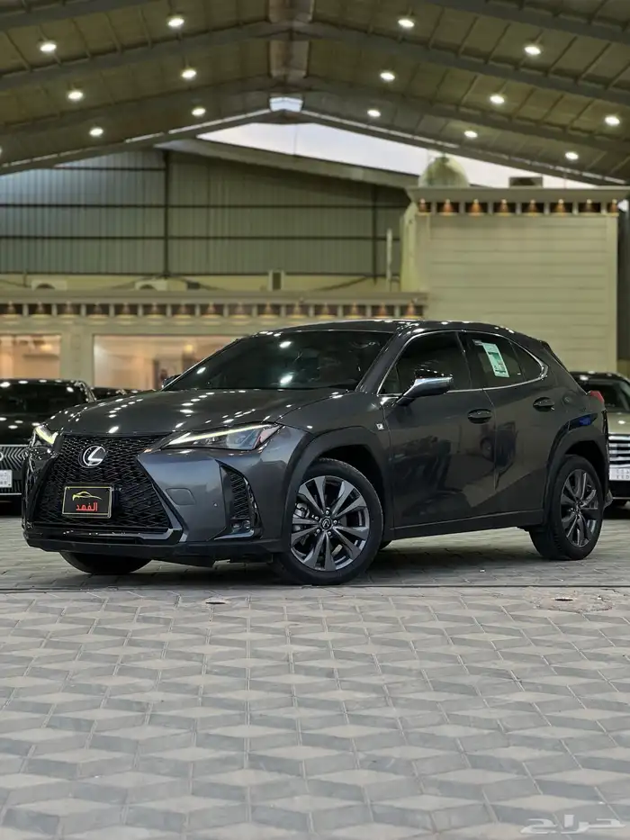 لكزس - 2023 - UX200 - فل كامل - اف سبورت 2