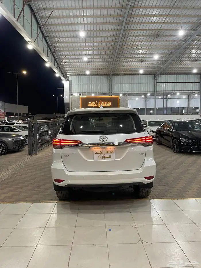 فورتشنر موديل 2023 (6سلندر) 6