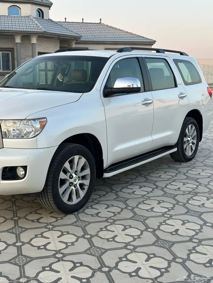 سكويا 2011 لميتد فل كامل دبل بحاله الوكاله 0