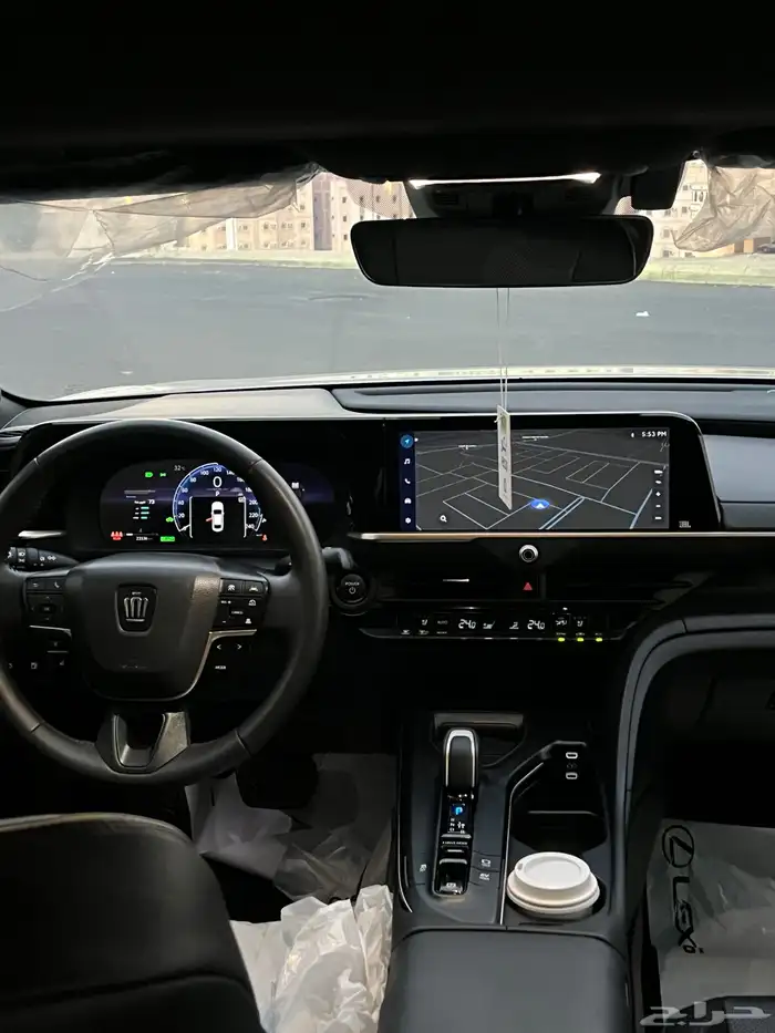 تويوتا كراون 2023 10