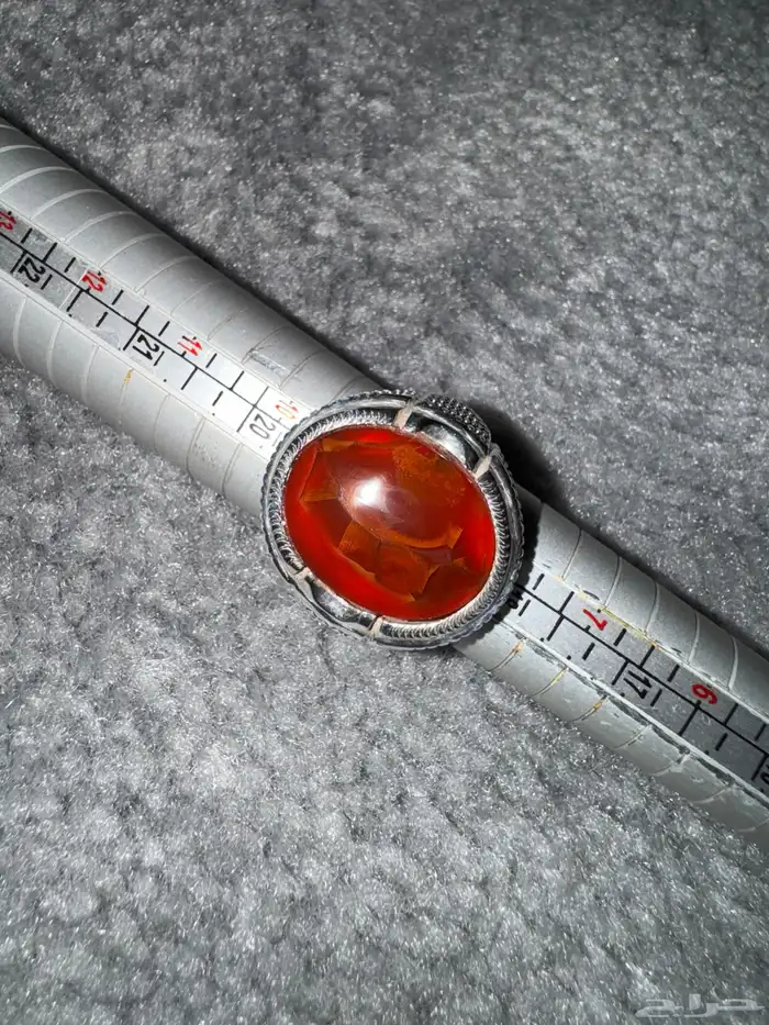 خاتم عقيق يماني احمر مزعفر 5