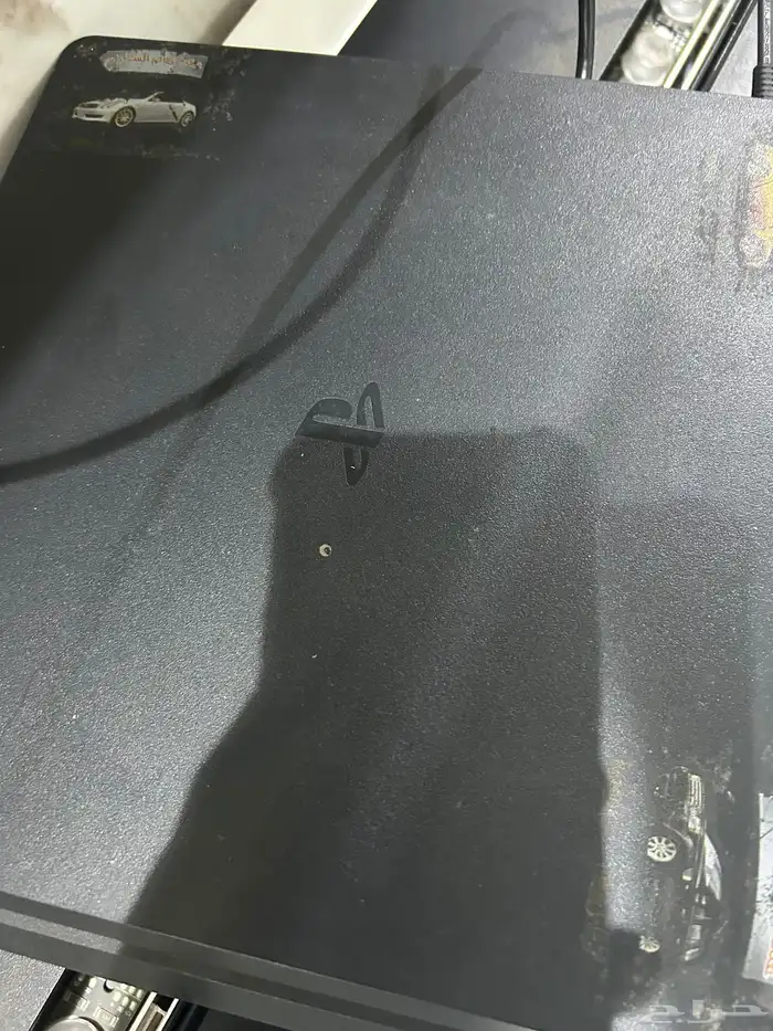 سوني 4 للبيع مستعمل سنه ما فيه شي السعر 350 الرجاء التواصل 0