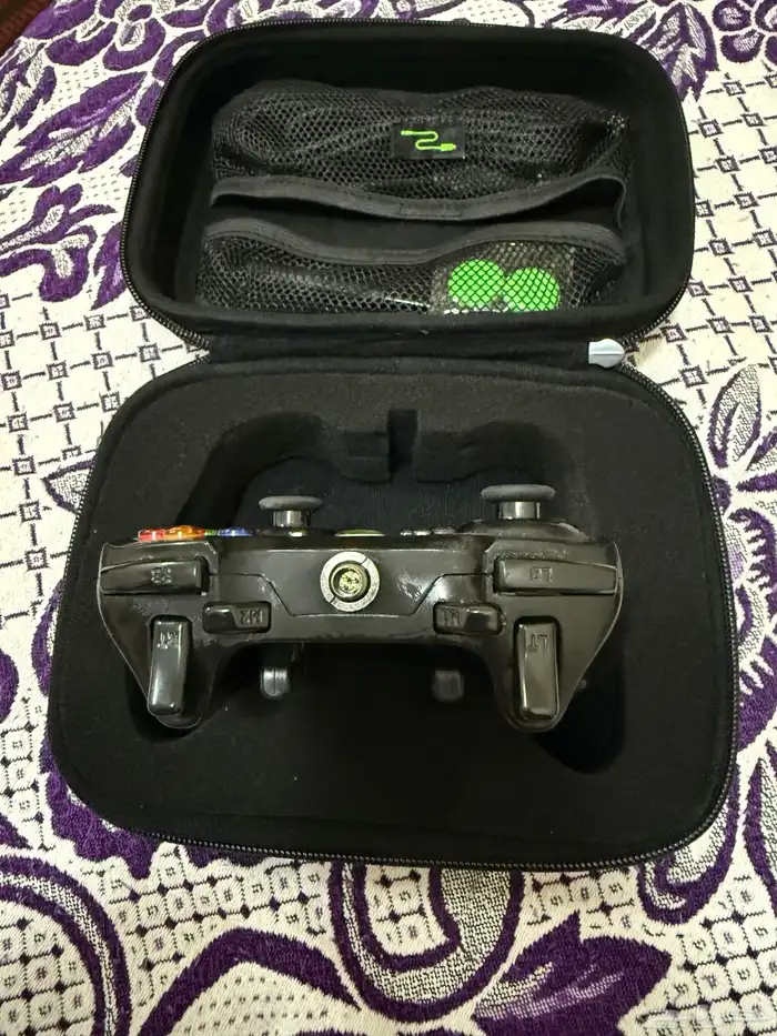 يد العاب احترافية من رازر Razer للكمبيوتر 3