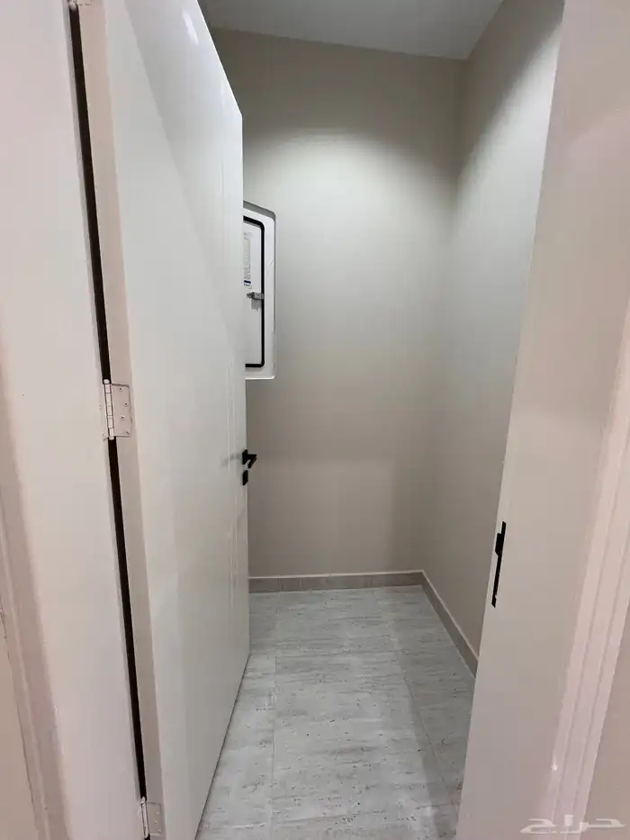 للبيع فيلا روف دور ثاني مع ملحق حى الراقى خميس مشيط 19