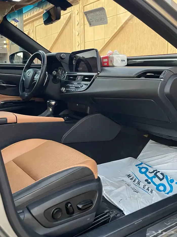 لكزس ES250 2024 14