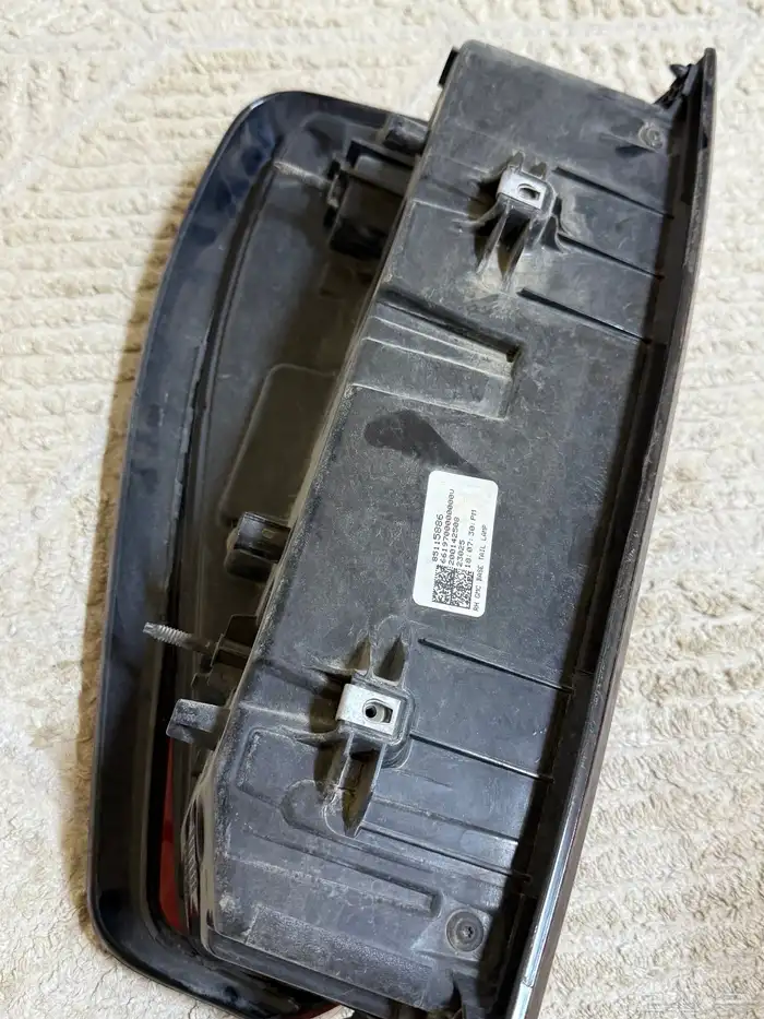 اسطب سييرا خلفي يمين 19-25 3