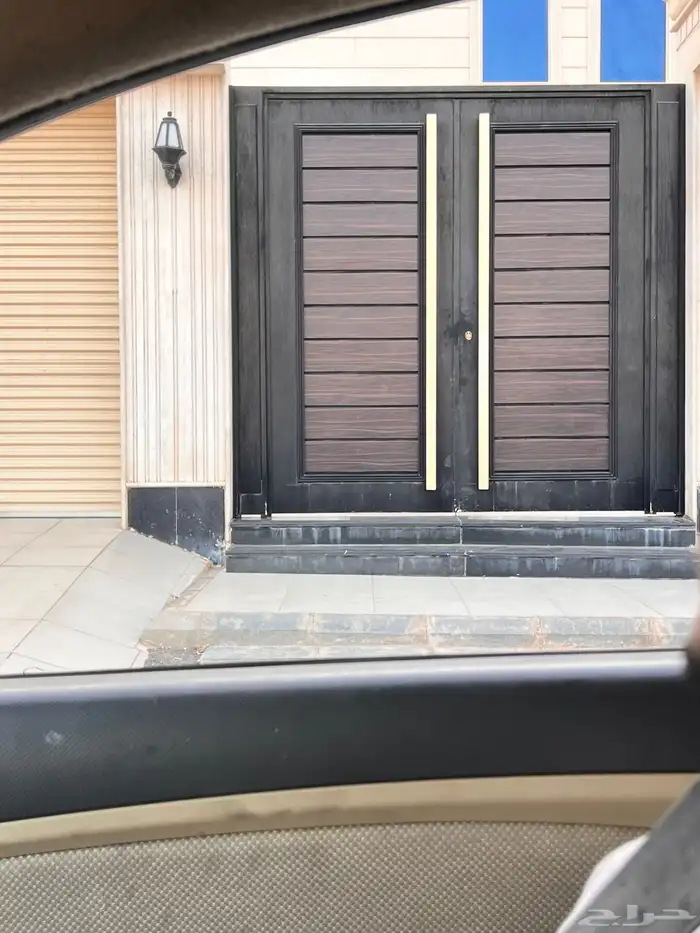 إذا لزم الأمر  اتصل بهذا الرقم 4