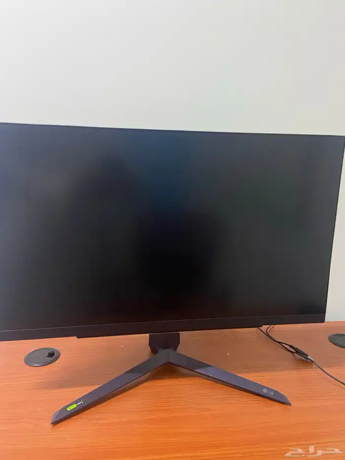 شاشة LG 27 بوصة QHD 165Hz   نظيفة جد ا 2