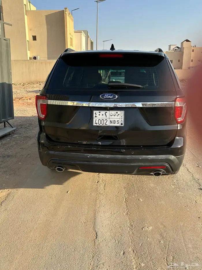 إكسبلورر أسود 2016 ستاندر بدون دبل ماشي حوالي 292 ألف 2