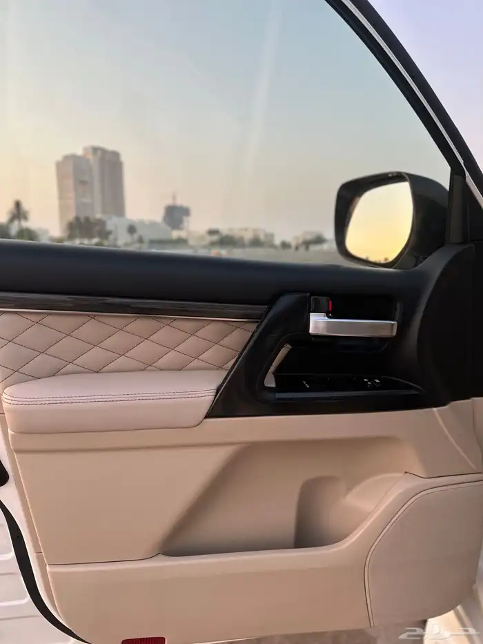 جكسار تورينق 2021 مخززن 8