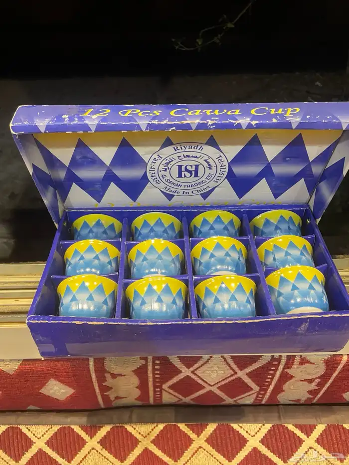 ترمز وساعه قديمه وفناجيل وقطعه تراثيه قديمه 3