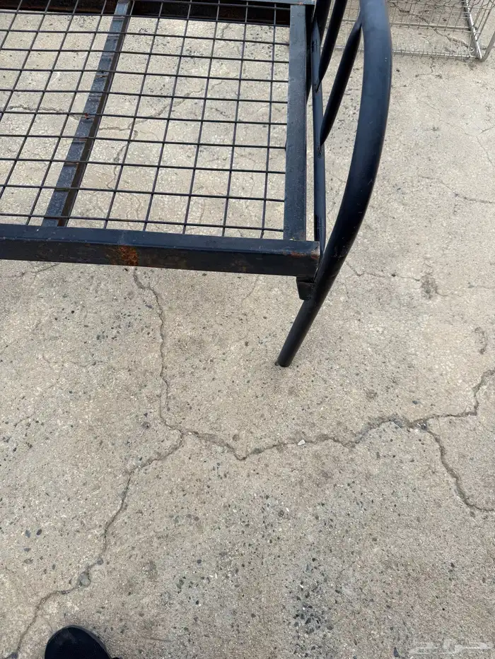 سرير نفر حديد 1