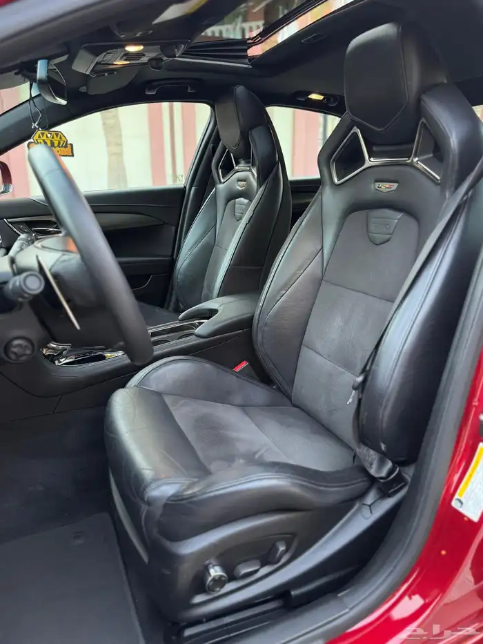 كاديلاك ATS-V بحالة الجديد قمة النظافة 34