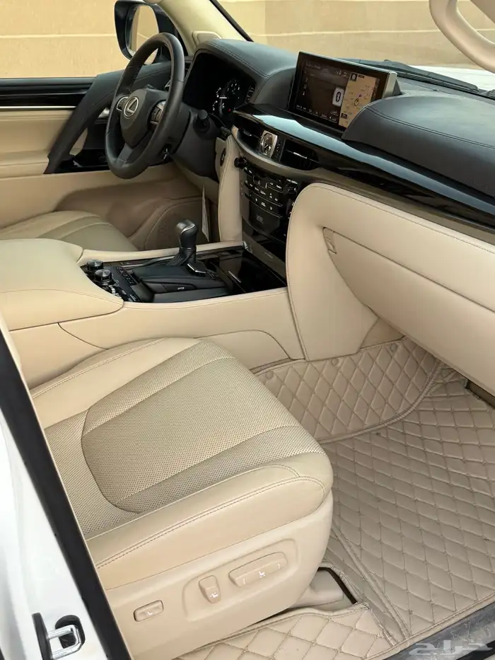 جيب لكزس 2020 AD وكاله مخزن عبدالطيف جميل 14