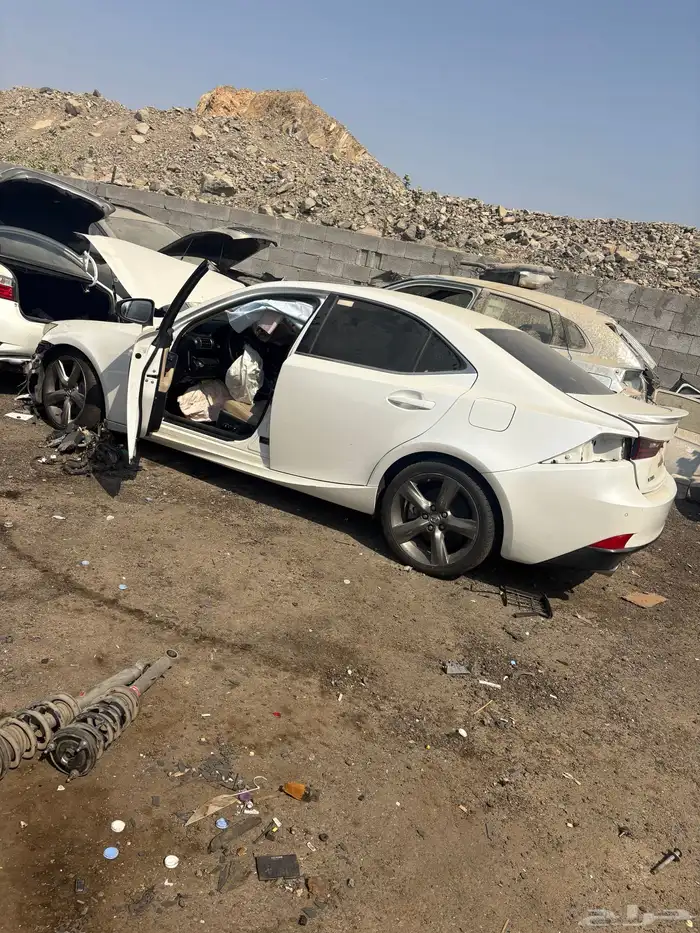 توفير قطع غيار تويوتا ونيسان ولكزس في جدة تشليح فقط 0