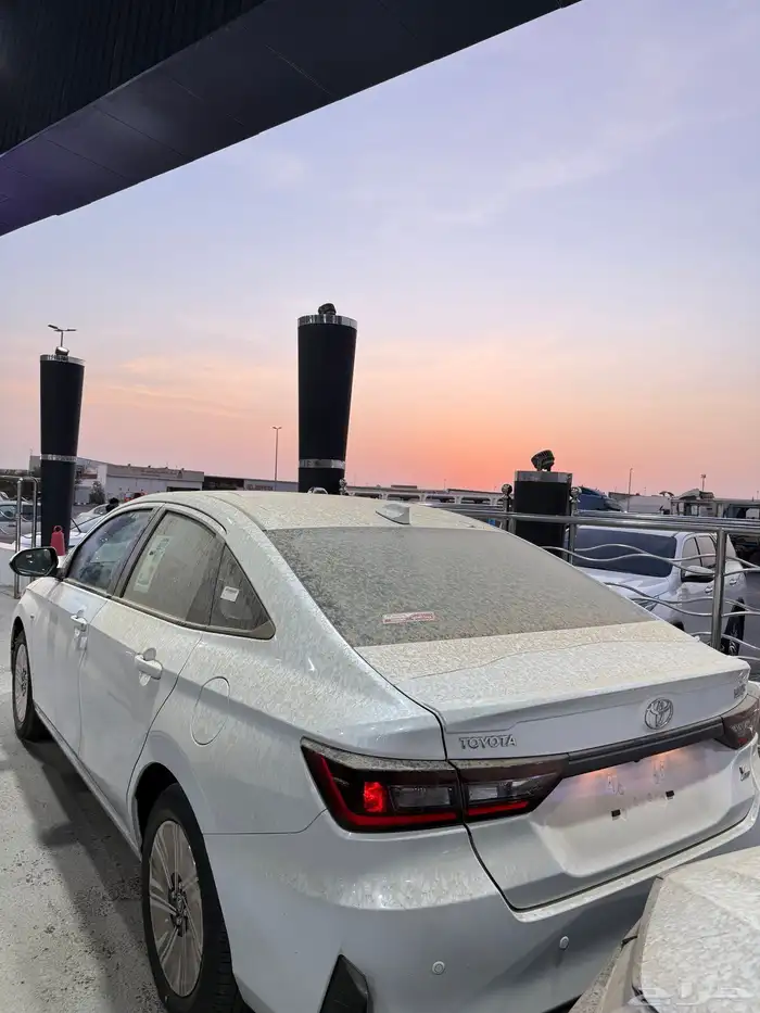 تويوتا يارس نص فل عرض خاص لراتب 3000 اول ثلاث اقساط مجانيه 8