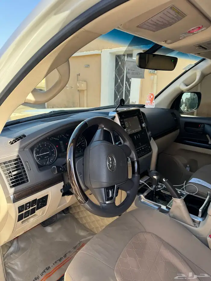 لاندكروزر 2020 هدد فل كامل 20