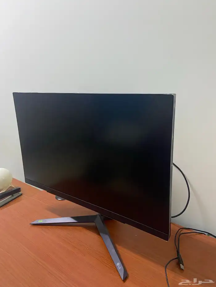 شاشة LG 27 بوصة QHD 165Hz   نظيفة جد ا 1