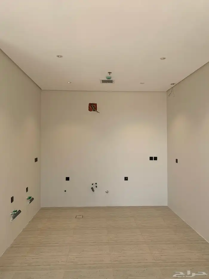 للبيع شقة فاخرة في حي البحر 14