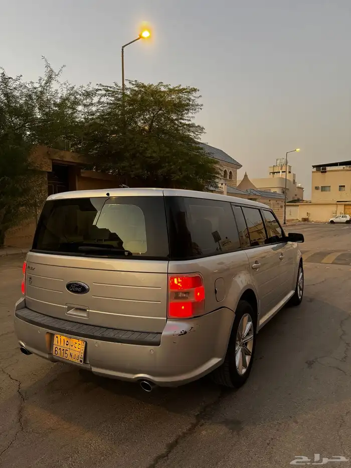 للبيع فورد فلكس 2013 نظيف 1