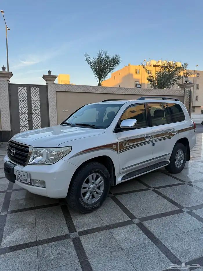 صالون 2009 مخزن البازعي ممشى قليل 0