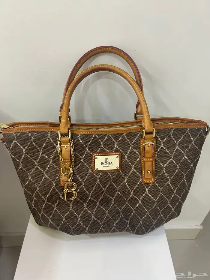 شنطه ماركه BONIA 0