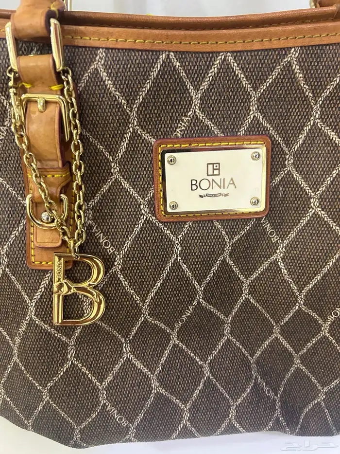 شنطه ماركه BONIA 2